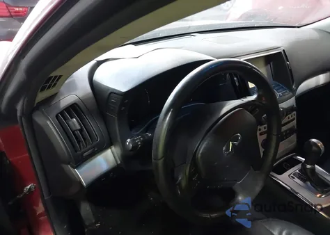 2014 Infiniti Q60 Journey/Ipl из США, поврежденный, VIN JN1CV6EL8EM130082